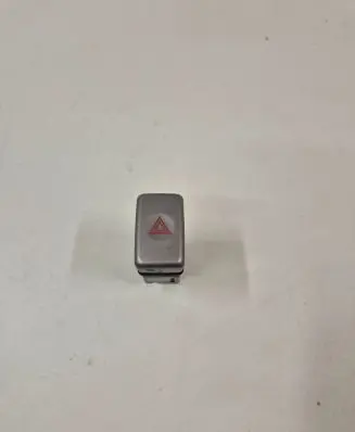 Subaru Forester SG Hazard light switch 06016
