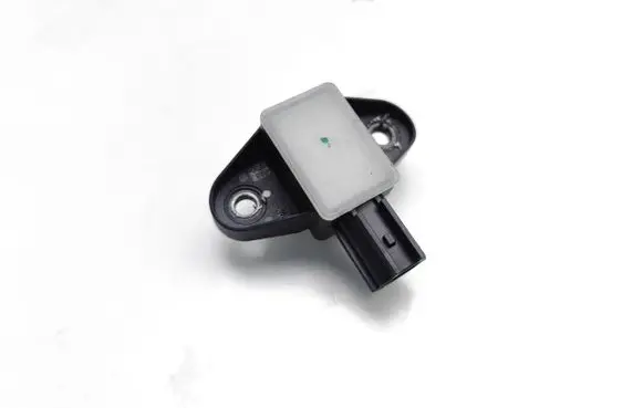 Volkswagen PASSAT CC Airbag deployment crash/impact sensor 24110303 16114956KT