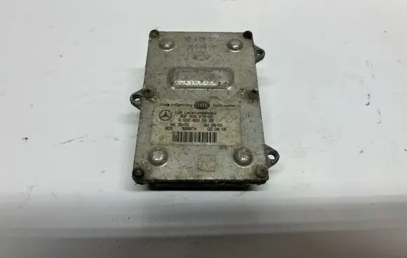 Mercedes-Benz E W211 Headlight ballast module Xenon A0028202426
