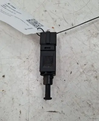 Volkswagen Golf IV Brake pedal sensor switch 927189D