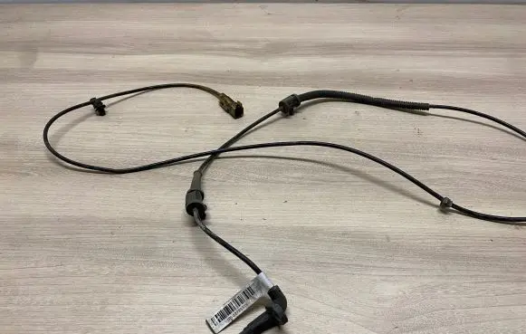 Opel Insignia A ABS rear brake sensor 10071154963 22785576