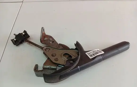 Toyota Yaris Handbrake/parking brake lever assembly 