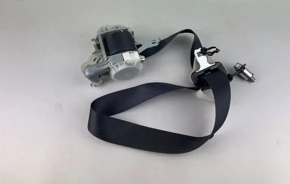 Subaru Forester SJ Front seatbelt 7T7320P E40441153 E40641153