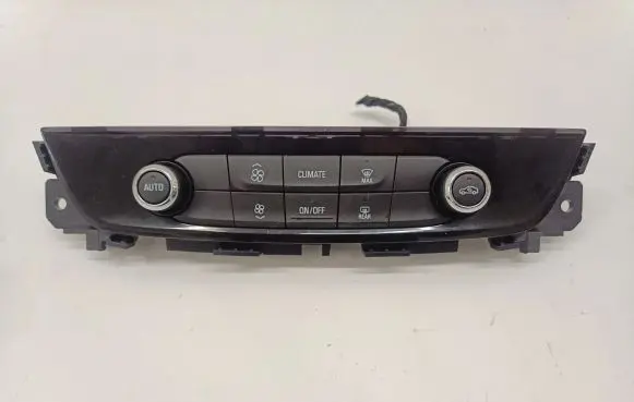 Opel Insignia B Climate control unit 39113537