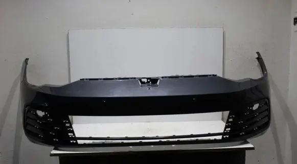Volkswagen Golf VIII Front bumper 5H0807221H 0755D302289
