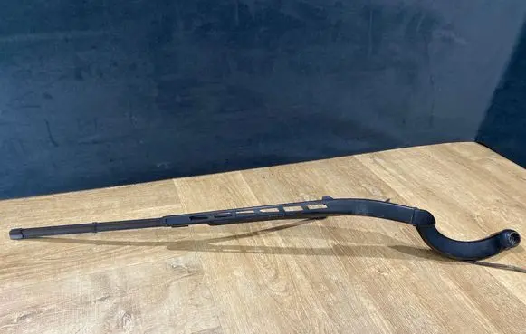 Jaguar F-Pace Rear window wiper mechanism 