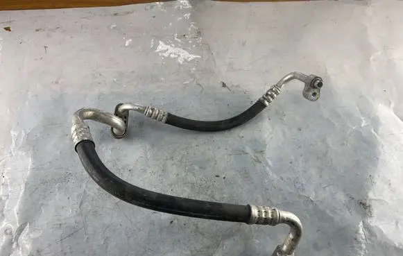 Opel Zafira B Air conditioning (A/C) pipe/hose