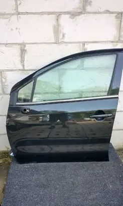Suzuki SX4 S-Cross Front door