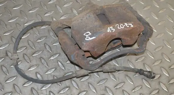 Volkswagen Golf VII Front brake caliper