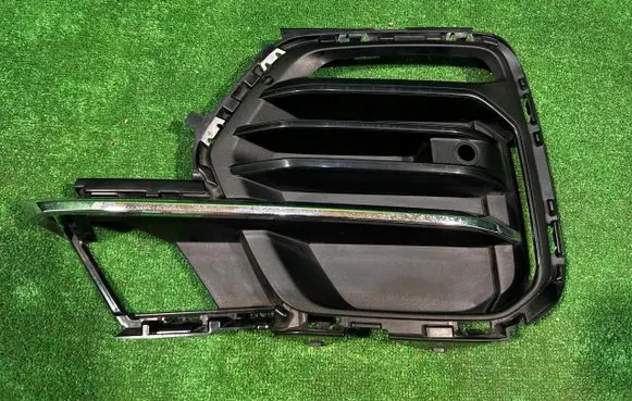 BMW X5 G05 Front bumper lower grill 7449679