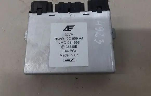Volkswagen Sharan Comfort/convenience module 95VW10C909AA 7M0941598