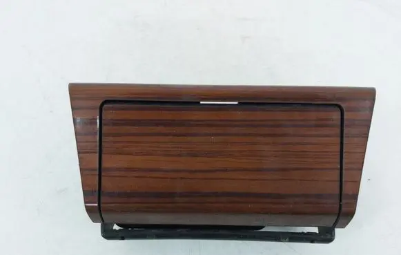 Mercedes-Benz S W140 Car ashtray
