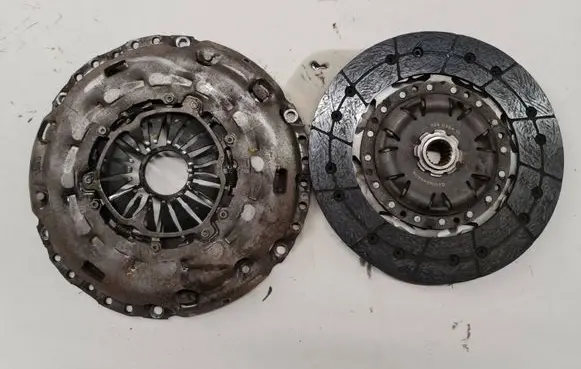 Opel Zafira B Clutch set kit 324039410