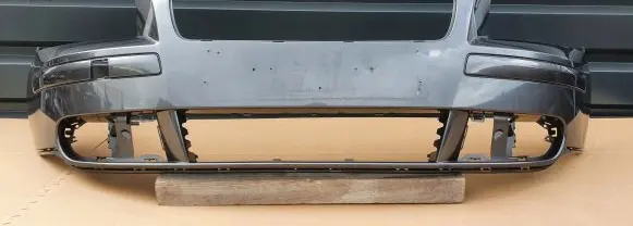 Volvo V50 Front bumper 30657005