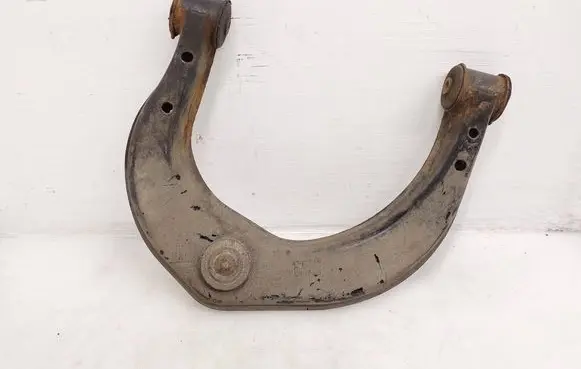 Volkswagen Amarok Front upper control arm/wishbone 