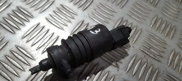 Audi A6 S6 C5 4B Windscreen/windshield washer pump