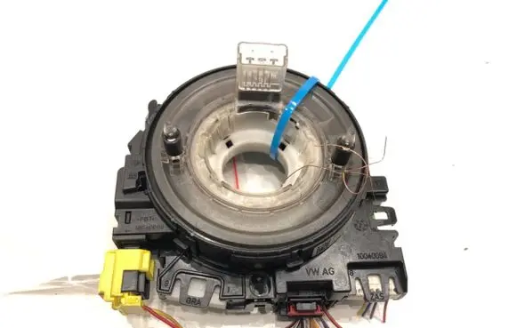 Volkswagen Golf VI Airbag squib ring wiring 