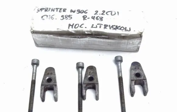 Mercedes-Benz Sprinter W906 Fuel Injector clamp holder