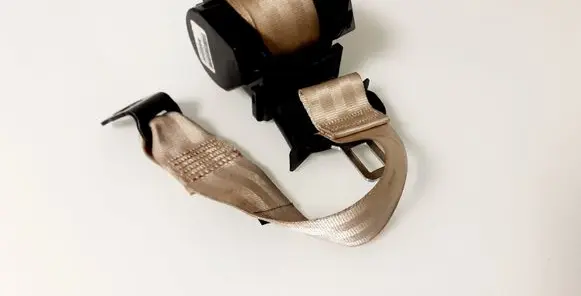 Volkswagen PASSAT B7 USA Rear seatbelt 561857806