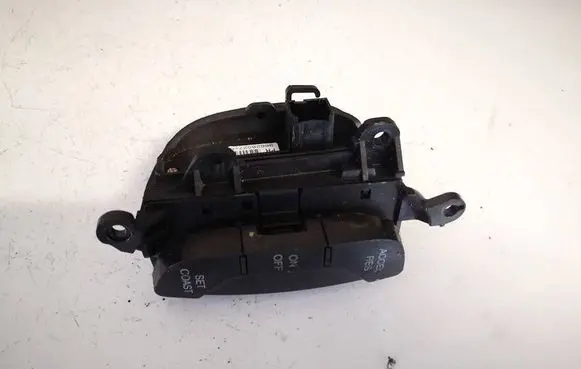 Chevrolet Captiva Steering wheel buttons/switches 96628527