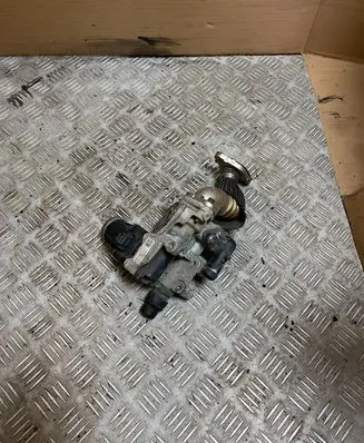 Jaguar E-Pace EGR valve G4D39D475BA