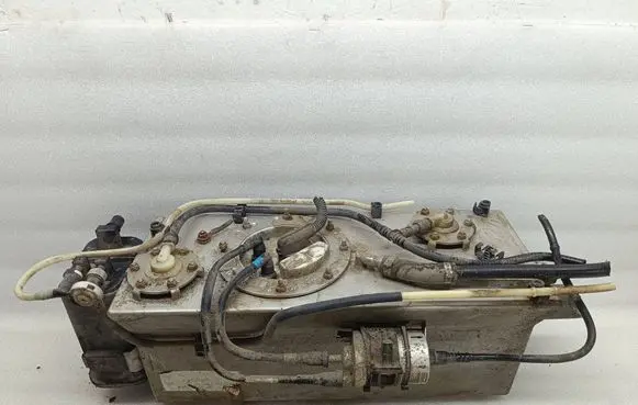 Volkswagen Touran I Fuel tank 1T0201075F BL03667 N1810