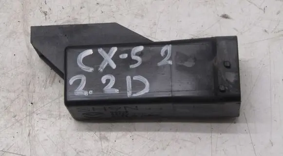 Mazda CX-5 II Glow plug pre-heat relay SH9N18650
