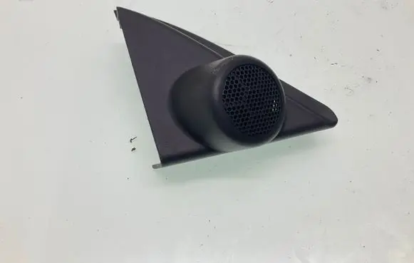 Toyota Auris E180 Front door high frequency speaker 6749102380