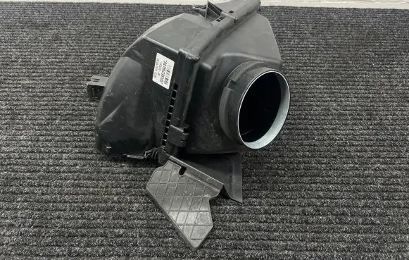 BMW M5 F90 Air filter box 7852381 7856922 72373334