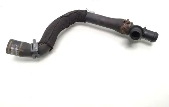 Volkswagen Golf V Engine coolant pipe/hose 3000248