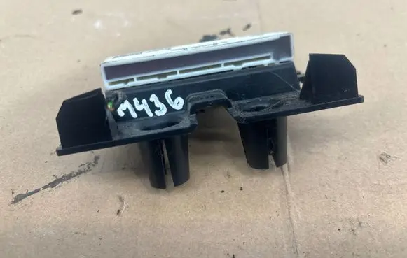 Renault Clio IV Antenna control unit 285906352R 282366512R