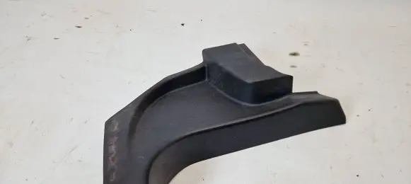 Foot area side trim