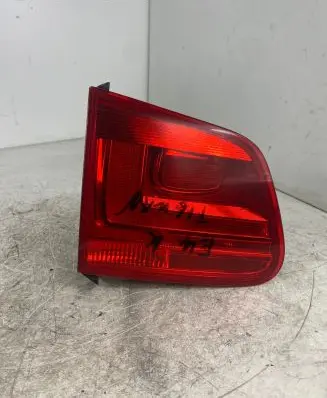 Volkswagen Tiguan Tailgate rear/tail lights 5N0945093G