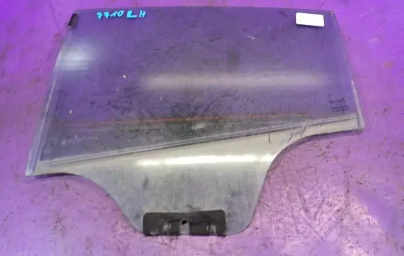 Fiat Bravo Front door window glass four-door