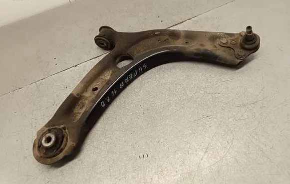 Front lower control arm/wishbone