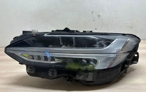 Volvo S90, V90 Headlight/headlamp 31655740 2103238462