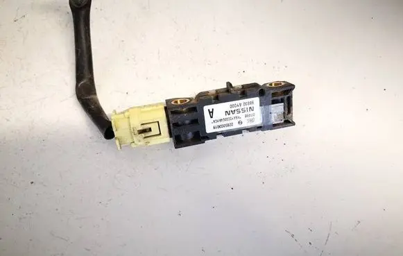 Nissan Primera Airbag deployment crash/impact sensor 98830ay000