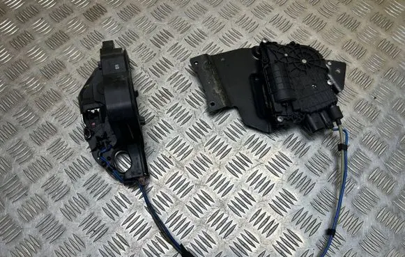 BMW 6 F06 Gran coupe Rear door lock 7276322