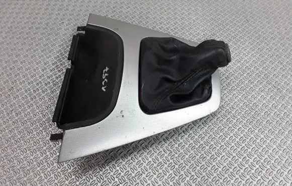 Hyundai Tucson LM Gear lever shifter trim leather/knob 846512E500