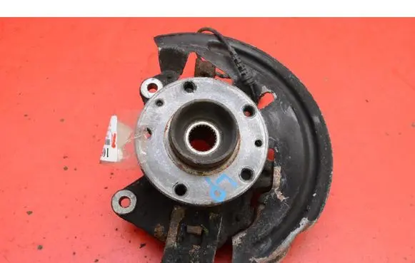 Renault Megane III Front wheel hub spindle knuckle 