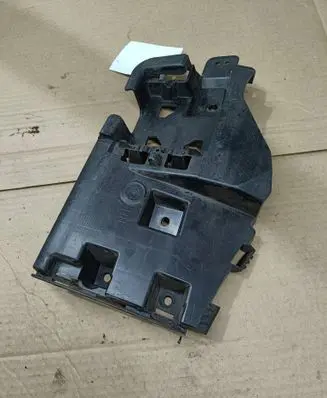 Volvo V60 Rear bumper mounting bracket 31352285