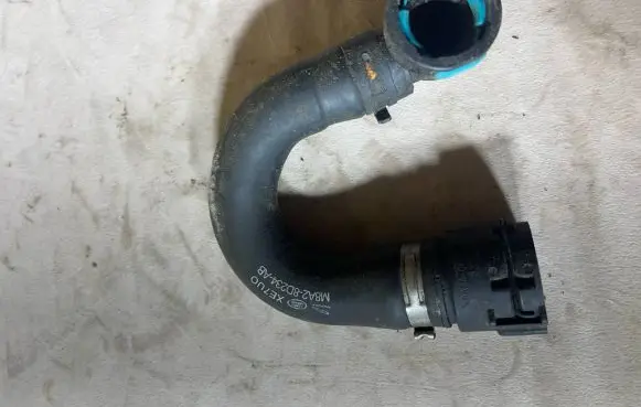 Land Rover Range Rover Velar Coolant pipe/hose M8A28D234AB