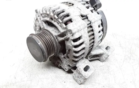 Volvo V50 Generator/alternator 0121615014 30773111