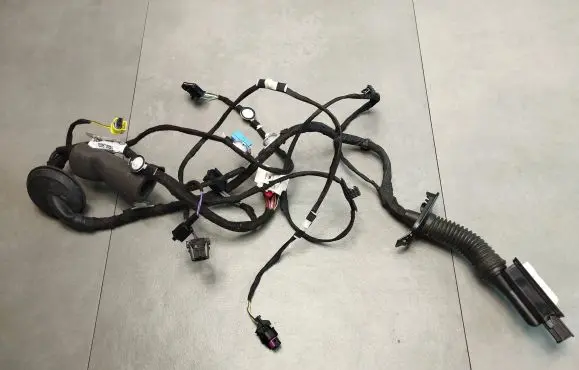 Audi Q3 F3 Front door wiring loom 83A9710290J