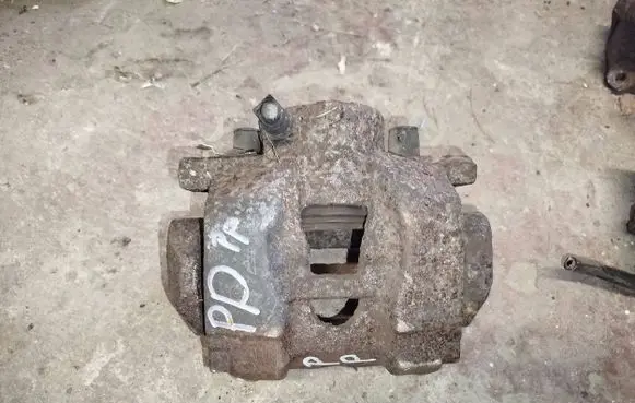 Alfa Romeo 159 Front brake caliper 