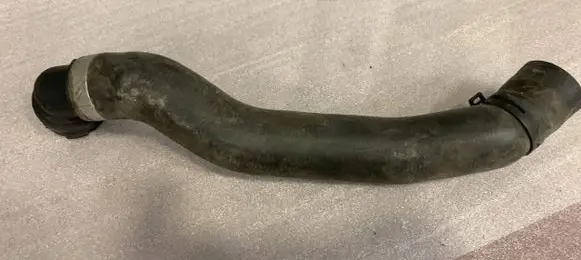 Audi Q7 4M Engine coolant pipe/hose 4m0122055bk