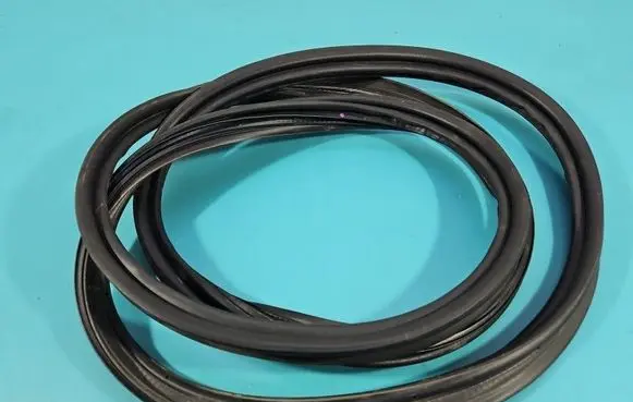 Lexus CT 200H Seal rubber (tailgate) IMPRK1524085