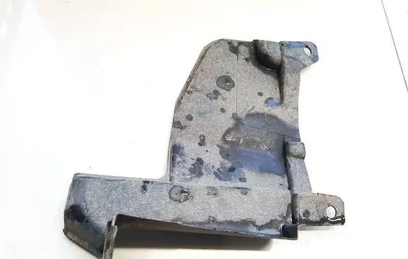 Engine splash shield/under tray