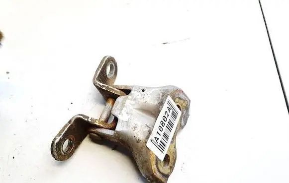 Hyundai Getz Front door upper hinge 