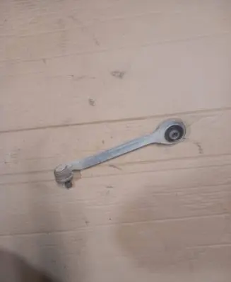 Front lower control arm/wishbone